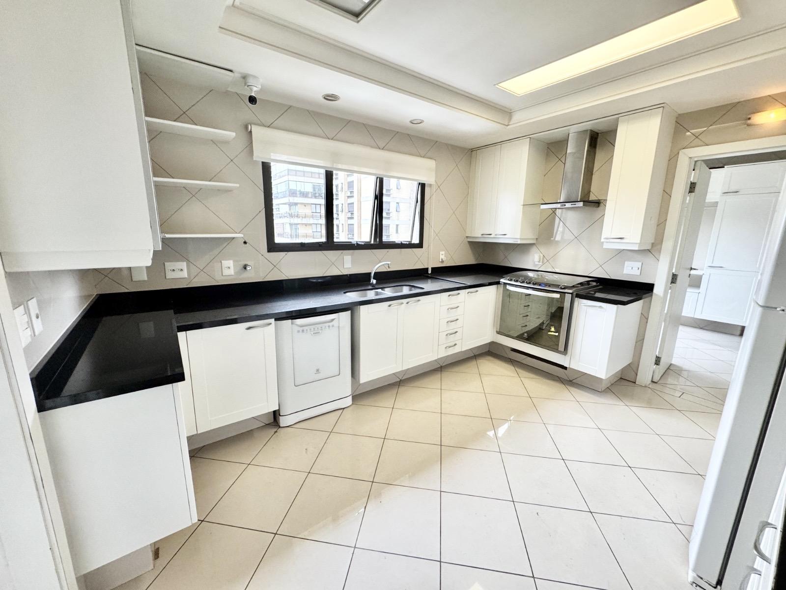 135e6d4a-ce2d-4f31-badd-904872cc0fd8