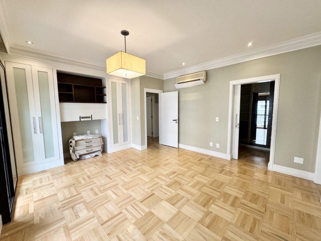 e26dc1f4-1b0c-4ec7-8e52-5b80d58b6b90