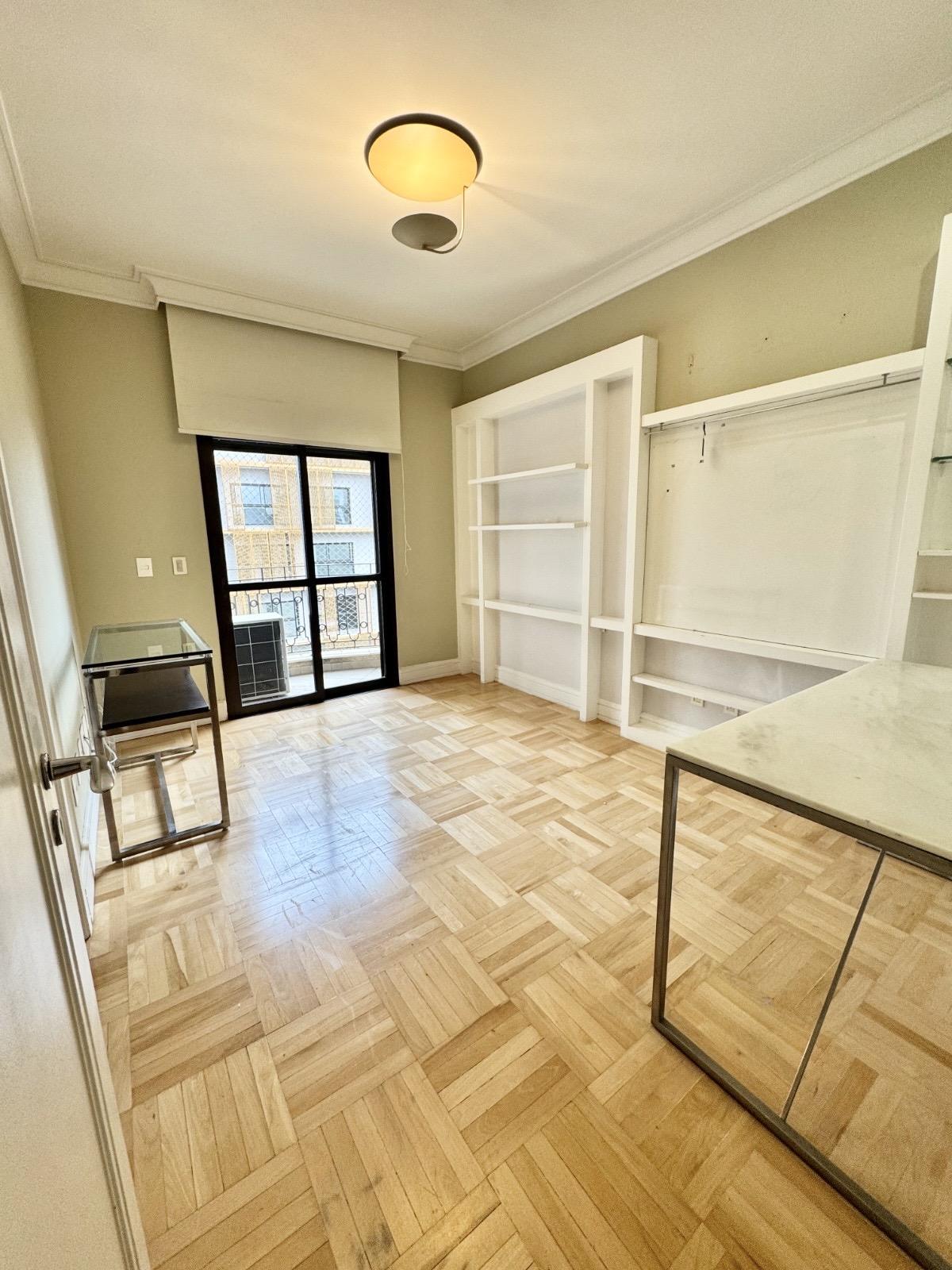 ee3b7b93-3bd7-4b82-a0ec-b3344a9b5e1d