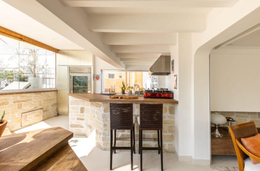 a69702d1-4ad2-49d2-bc0d-7d29a7df4d0d